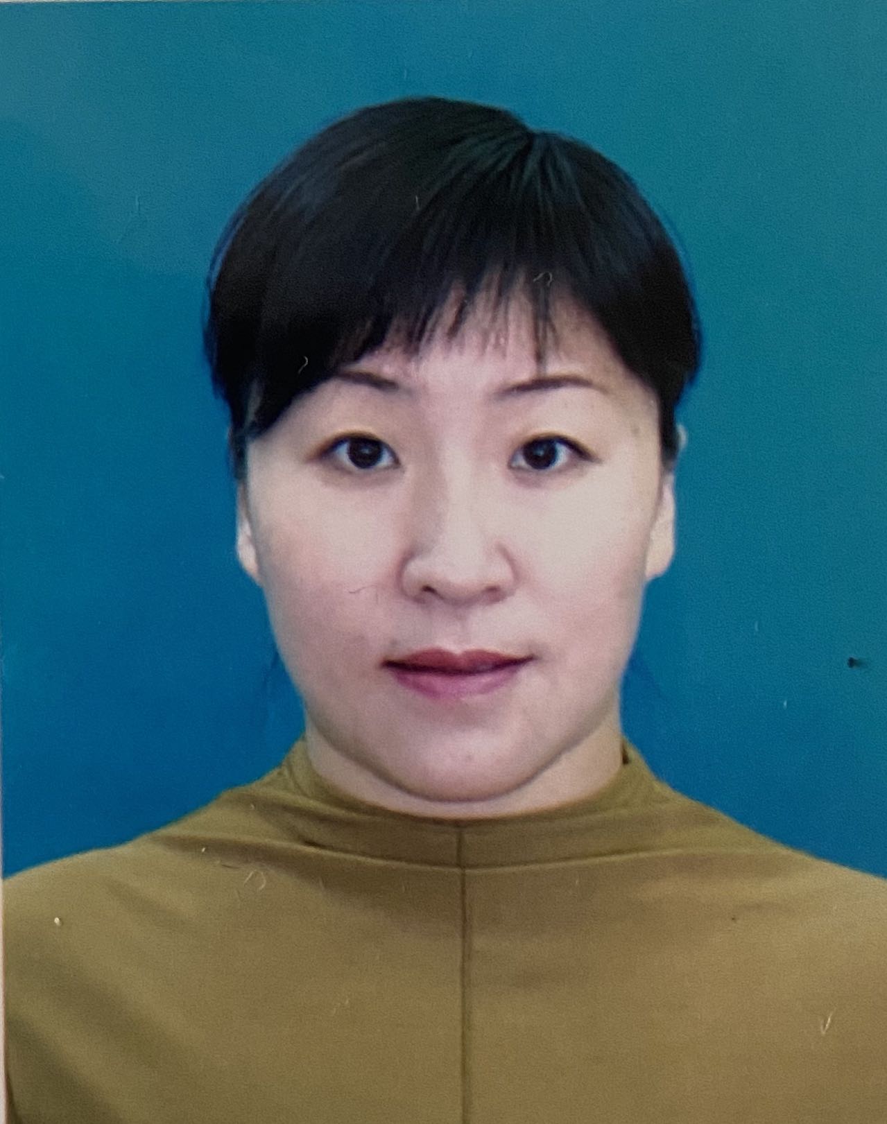 张迎丽证件照.jpg