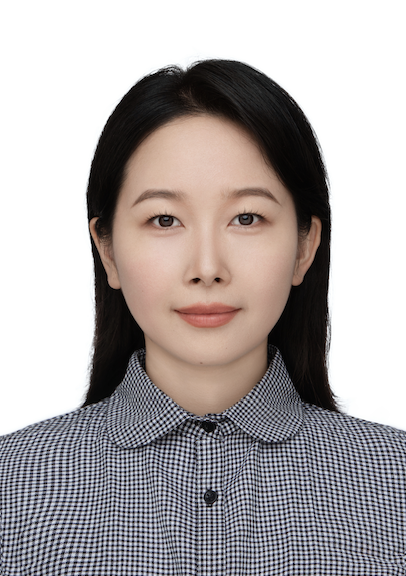 王秩群人物证件照.png