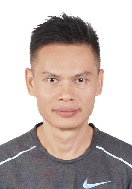 韦坤宏 彩色免冠照.png