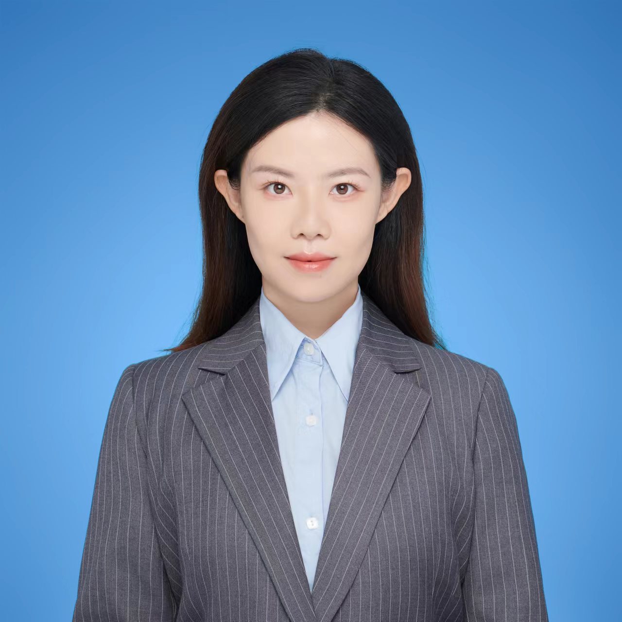 冯睿 彩色免冠照片.jpg