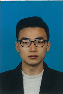 卞晨皓证件照.png