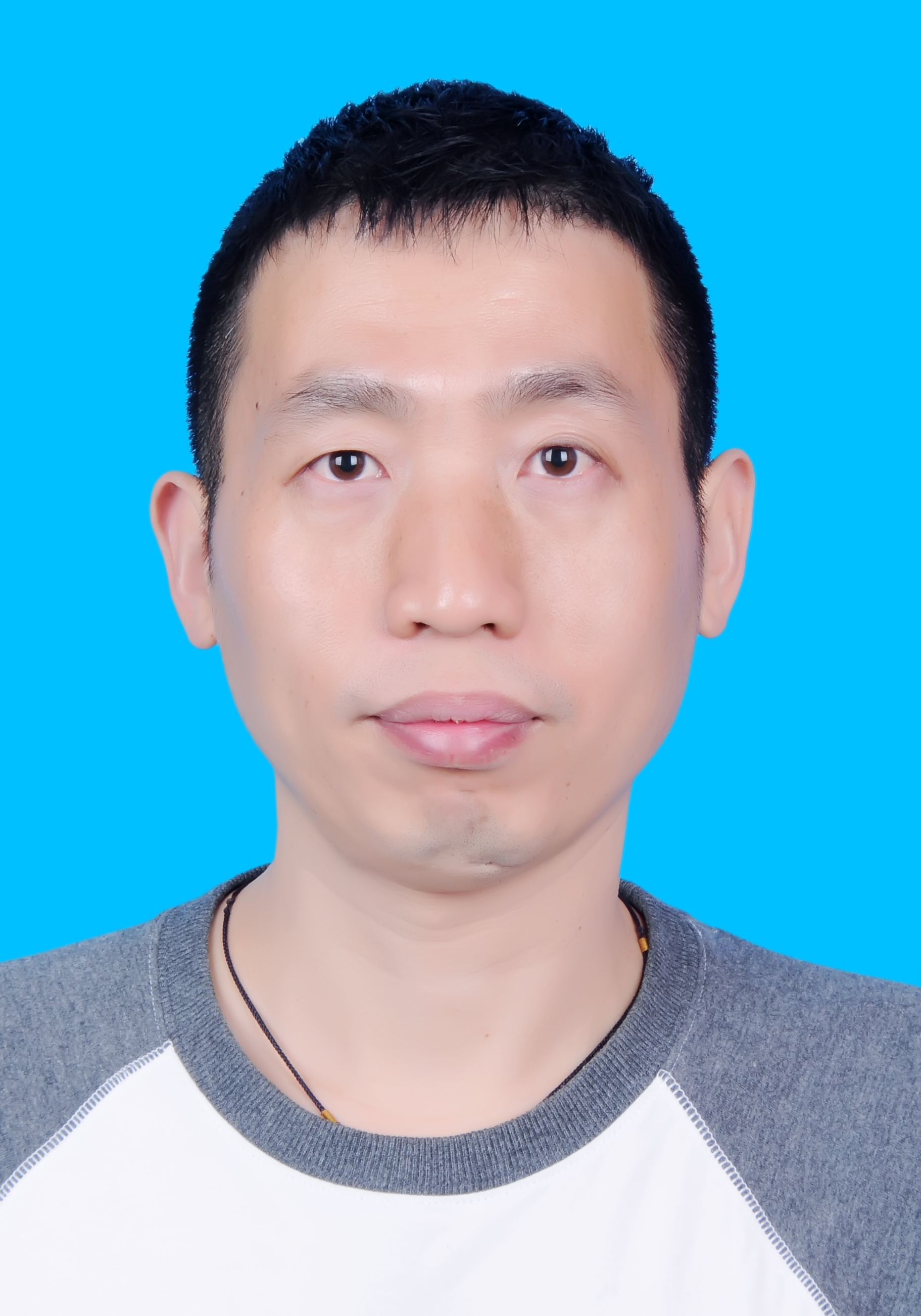 吴继辉证件照.JPG