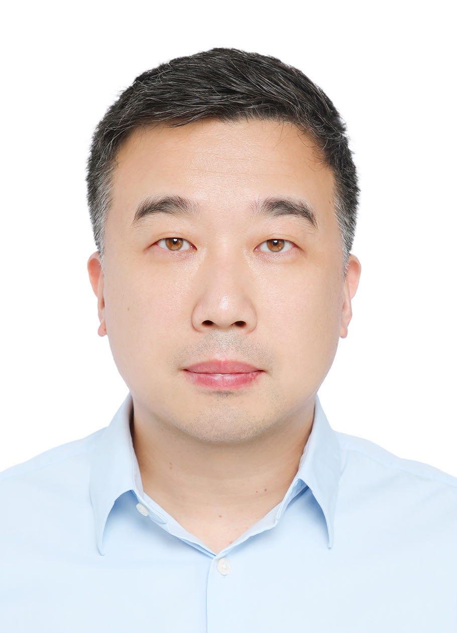 高赫证件照.jpg