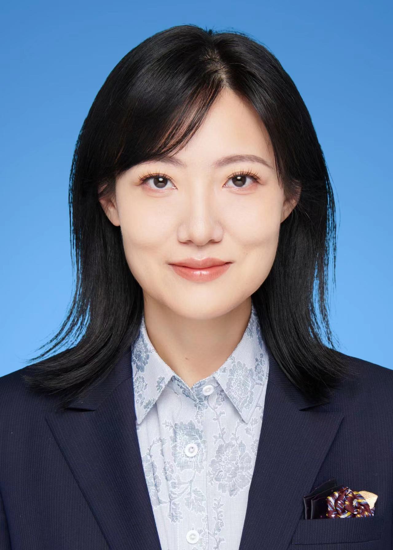 常丹丹 证件照.jpg