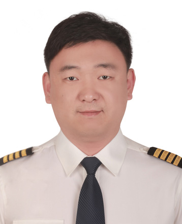 吴京炜证件照.jpg