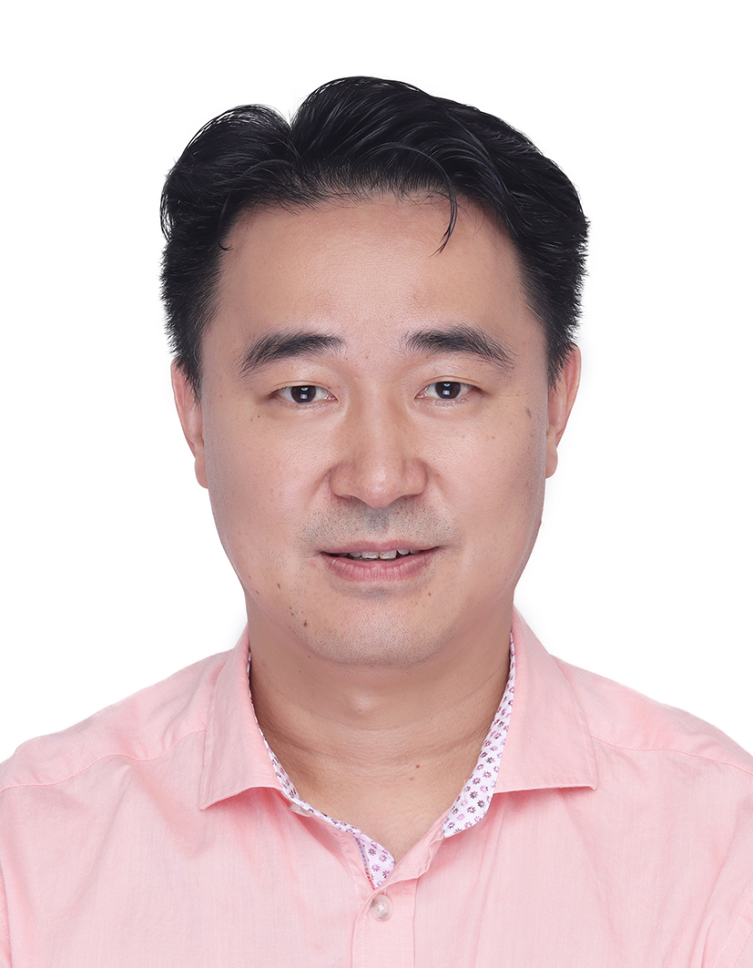 谭电电 证件照.jpg