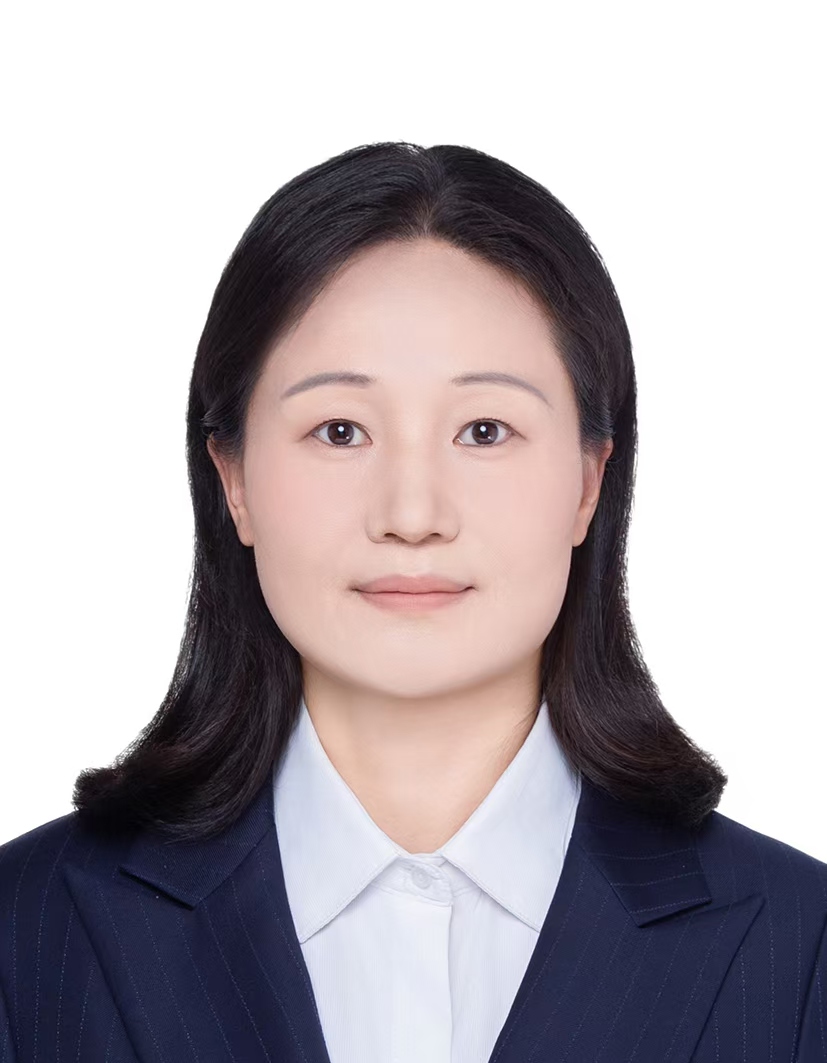 郭亚美 证件照.jpg